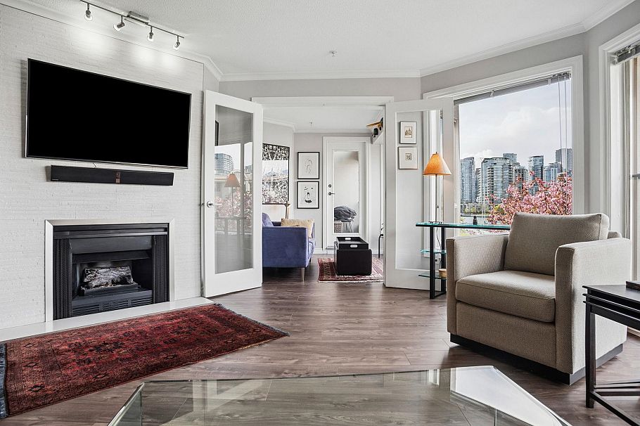 311 1869 Spyglass Place Vancouver, BC - 6