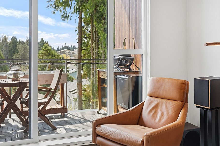 407 1327 Draycott Road North Vancouver, BC - 12