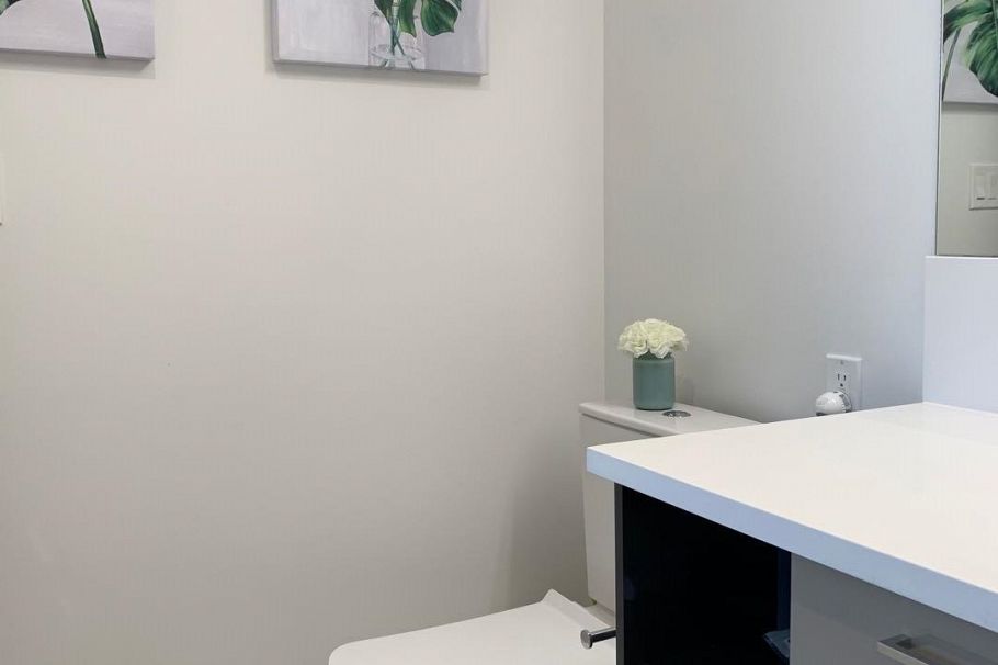 PH9 3581 Ross Drive Vancouver, BC - 9