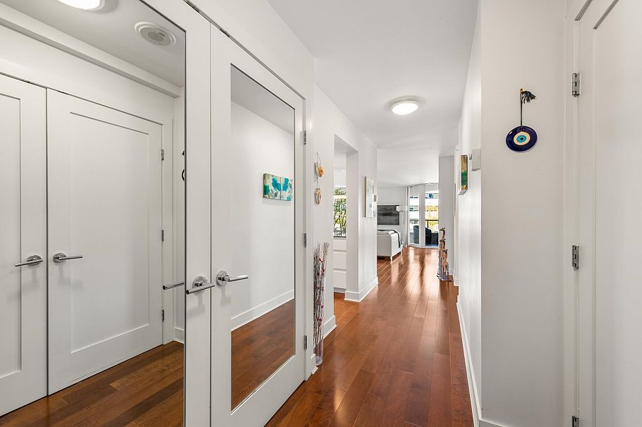 302 168 Chadwick Court North Vancouver, BC - 17