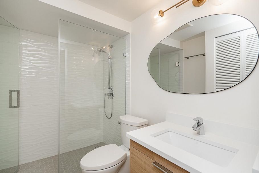 2240 York Avenue Vancouver, BC - 25