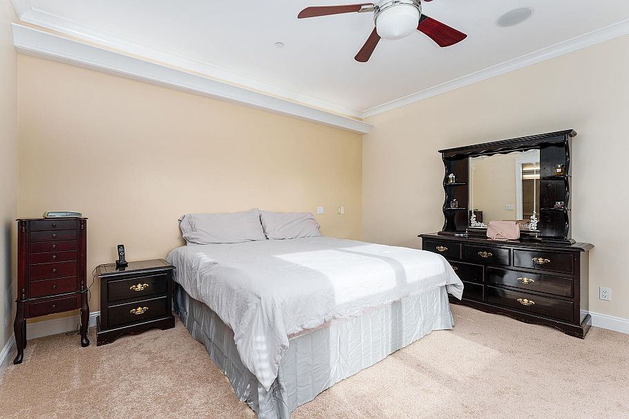 617 E 52nd Avenue Vancouver, BC - 17