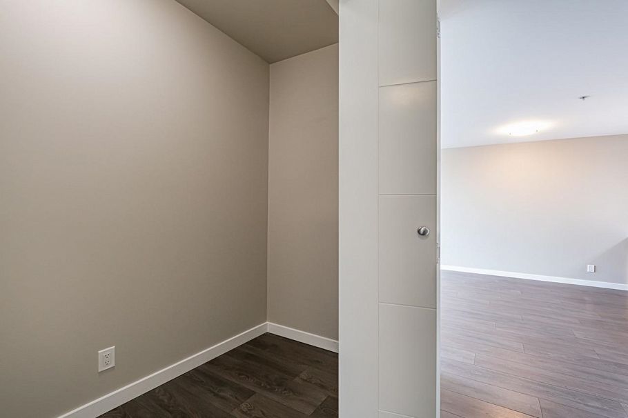 PH01 6555 Victoria Drive Vancouver, BC - 30