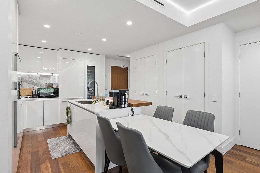 203 7428 Alberta Street Vancouver, BC - 3