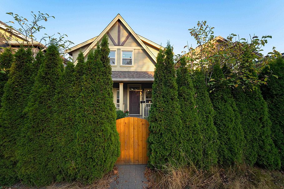 5418 Main Street Vancouver, BC - 5