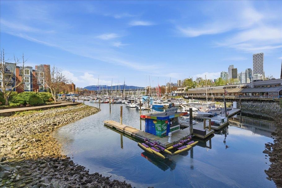 1523 Mariner Walk Vancouver, BC - 32