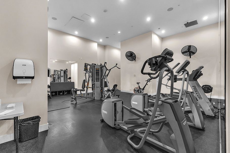 802 158 W 13th Street North Vancouver, BC - 37