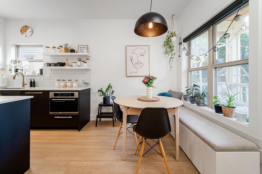 5418 Main Street Vancouver, BC - 1