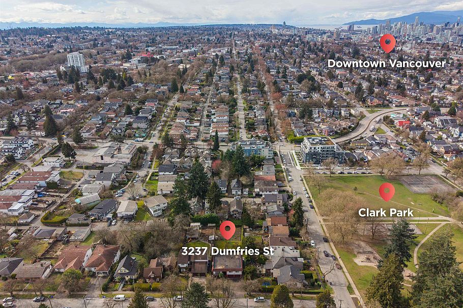 3237 Dumfries Street Vancouver, BC - 3