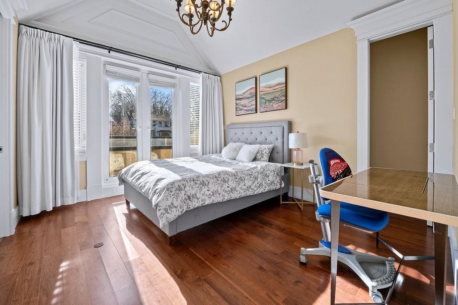 3178 W 23rd Avenue Vancouver, BC - 31