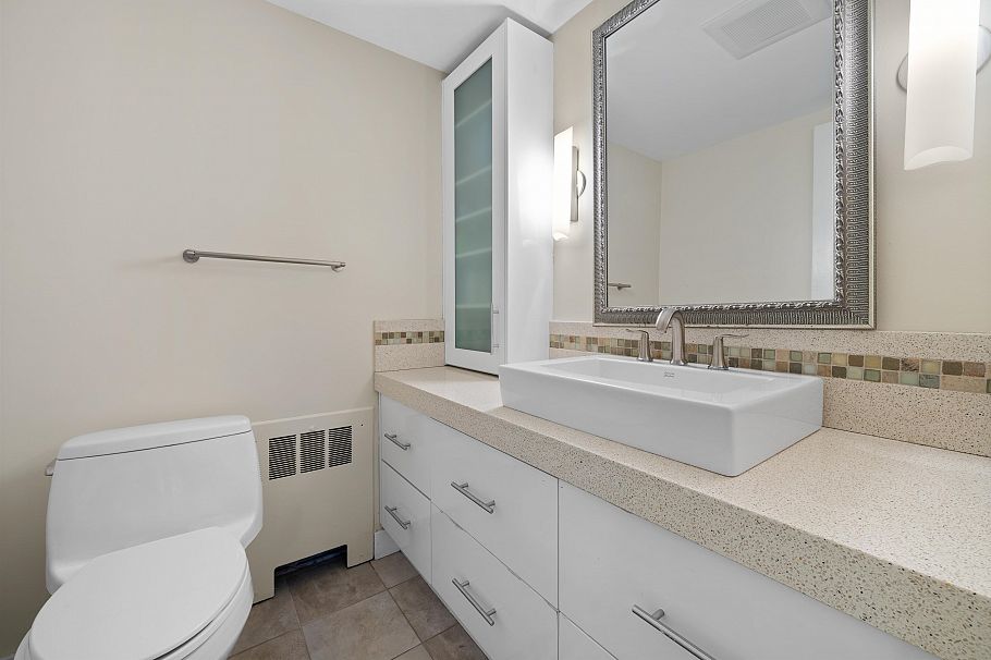 306 2469 Cornwall Avenue Vancouver, BC - 32