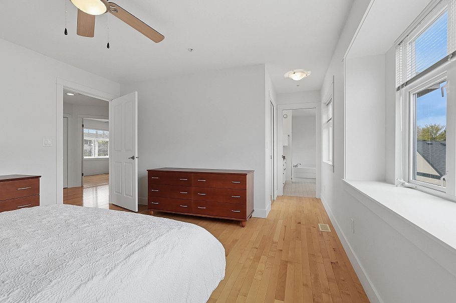 2761 E 53rd Avenue Vancouver, BC - 20