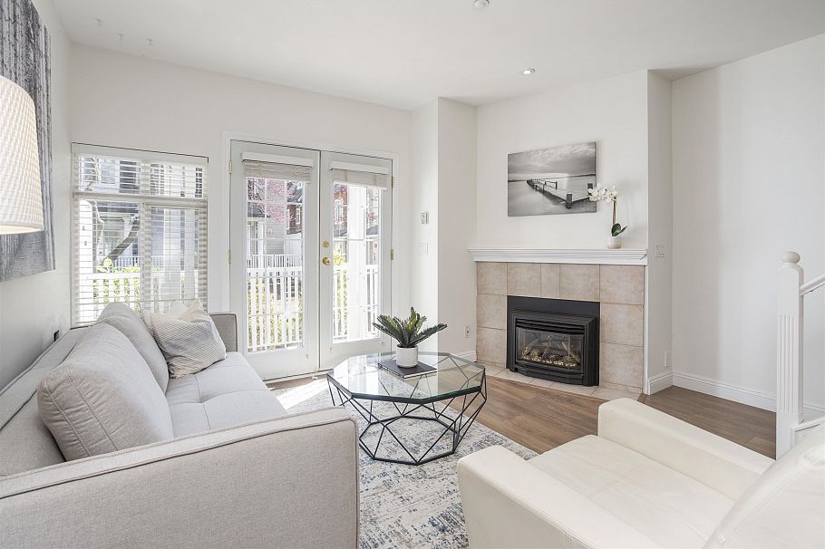 2836 E Kent Avenue South Vancouver, BC - 1