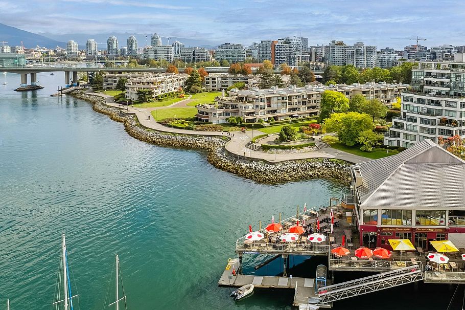 311 1869 Spyglass Place Vancouver, BC - 23