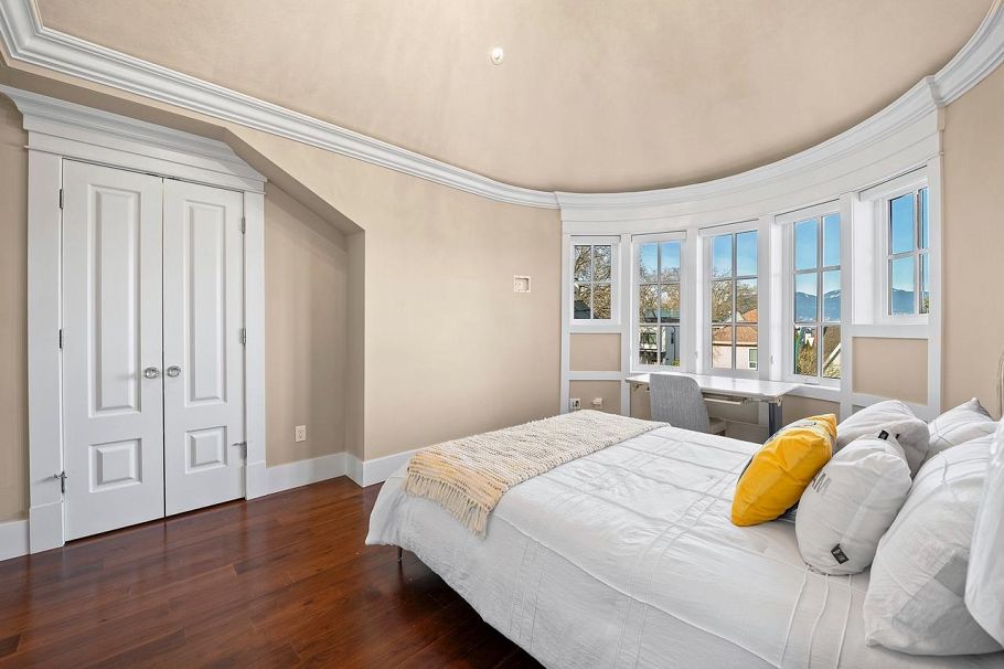 3178 W 23rd Avenue Vancouver, BC - 25