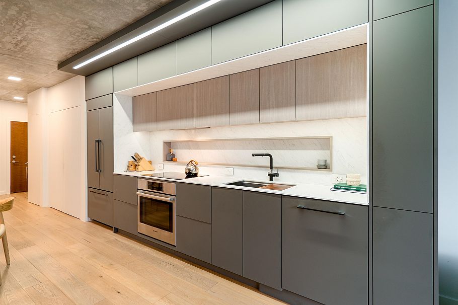 314 221 Union Street Vancouver, BC - 5