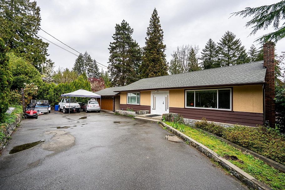 1440 Mountain Highway North Vancouver, BC - 2