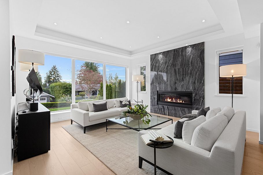 976 Melbourne Avenue North Vancouver, BC - 4