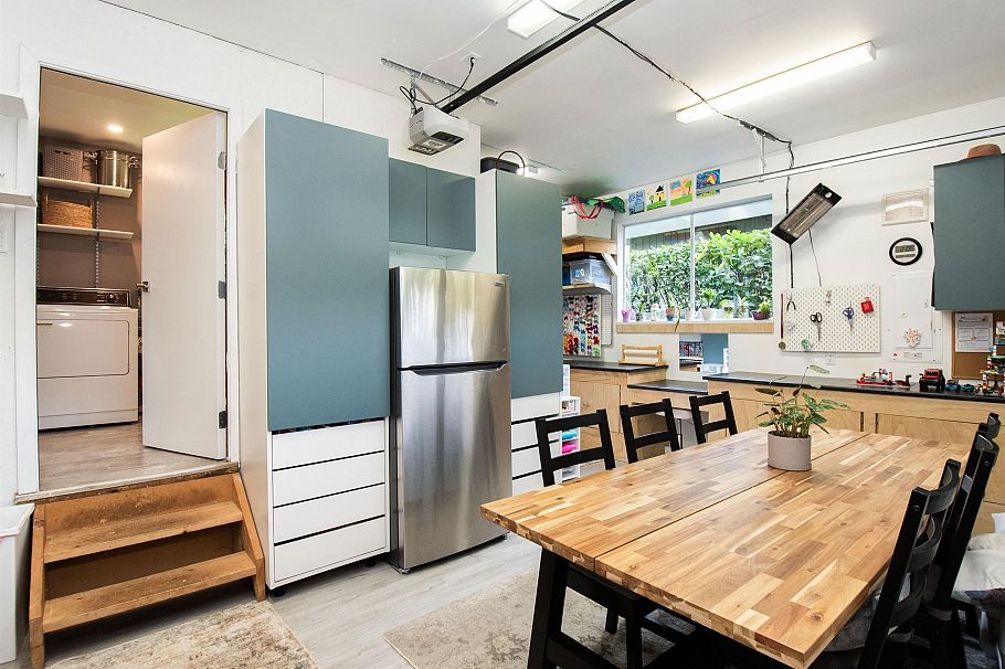 2551 Hyannis Point North Vancouver, BC - 34