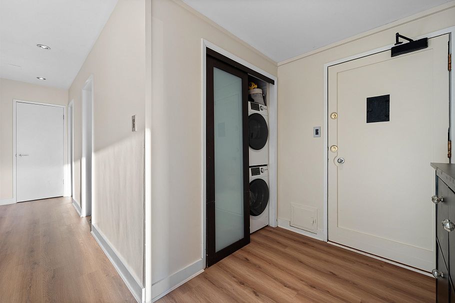 306 2469 Cornwall Avenue Vancouver, BC - 5