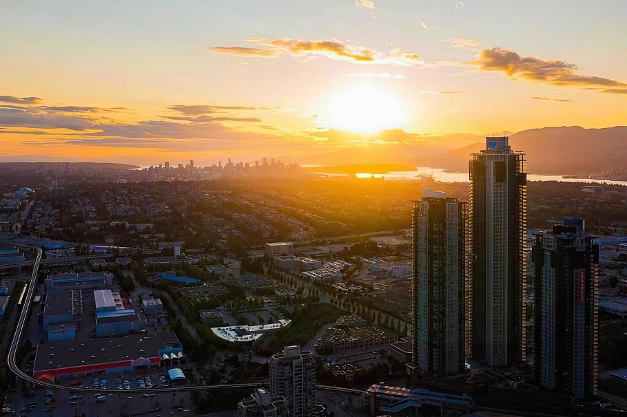 4910 2108 Gilmore Avenue Burnaby, BC - 1