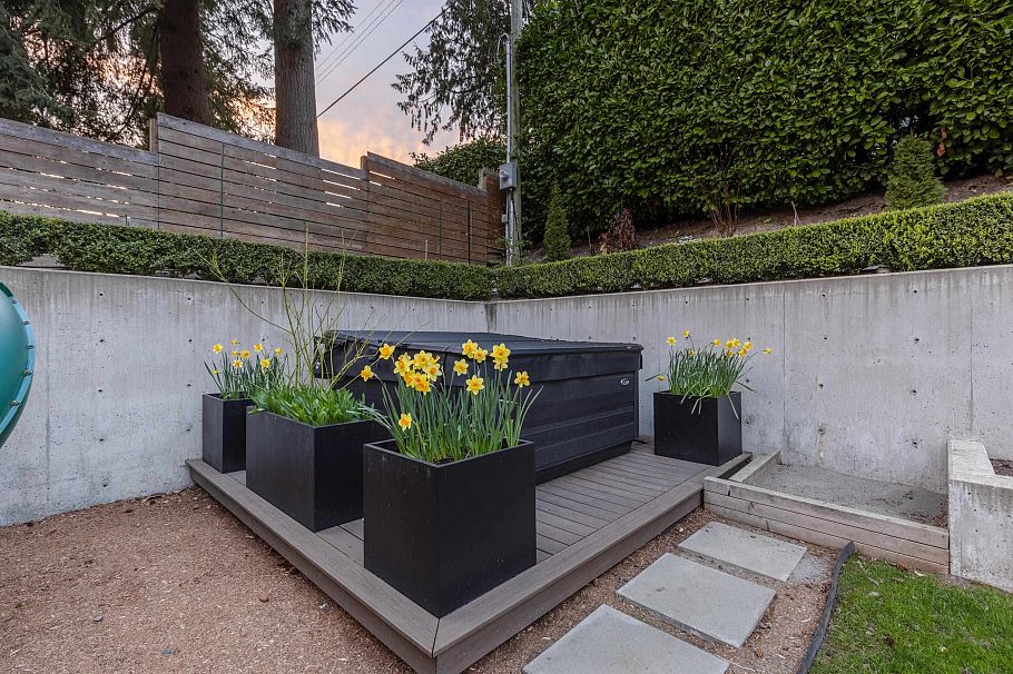 976 Melbourne Avenue North Vancouver, BC - 29