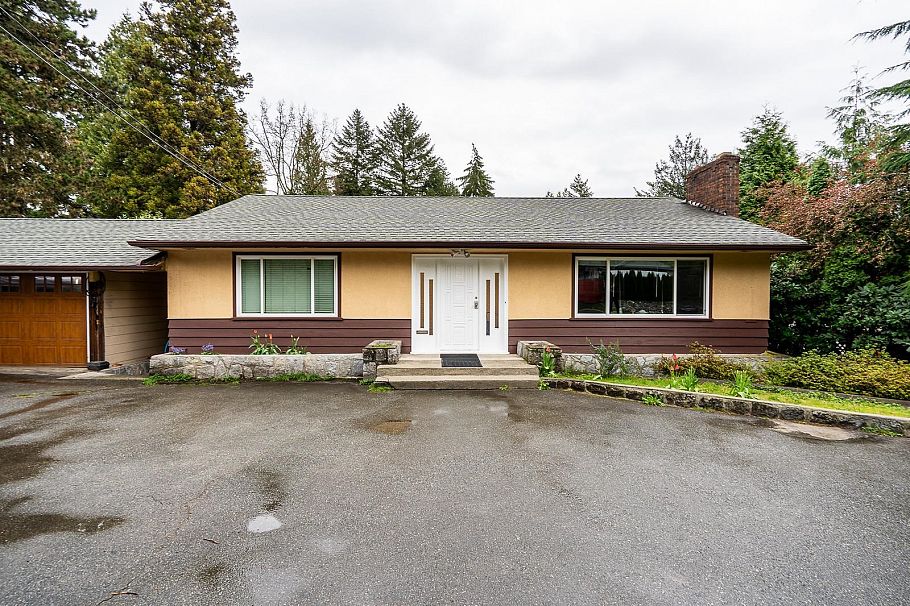1440 Mountain Highway North Vancouver, BC - 1