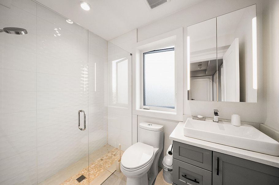 3128 Graveley Street Vancouver, BC - 17