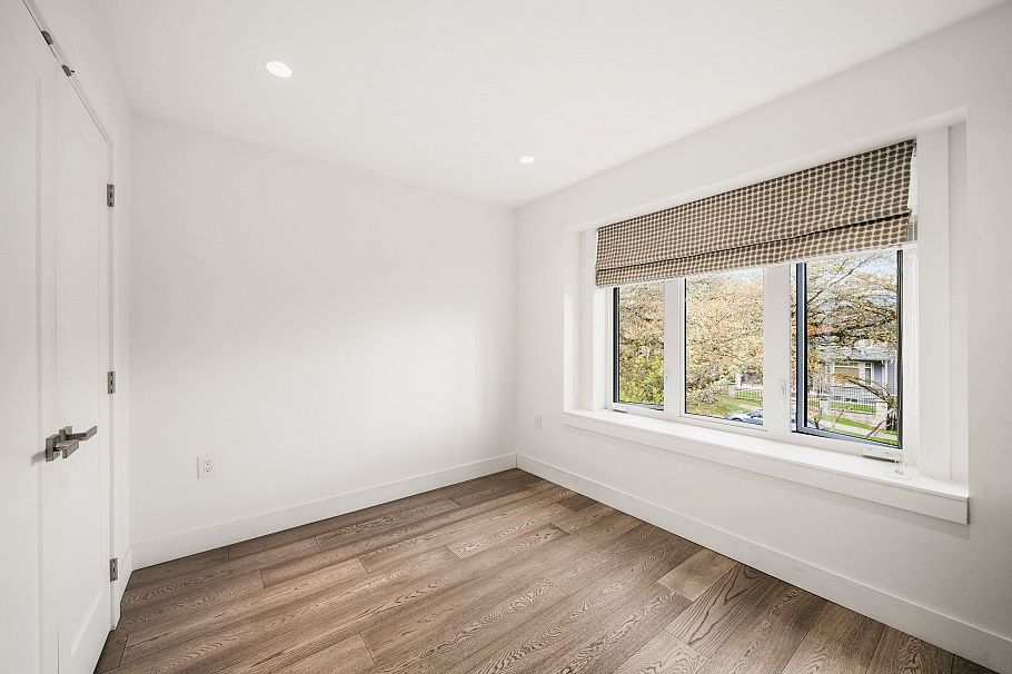 3128 Graveley Street Vancouver, BC - 20