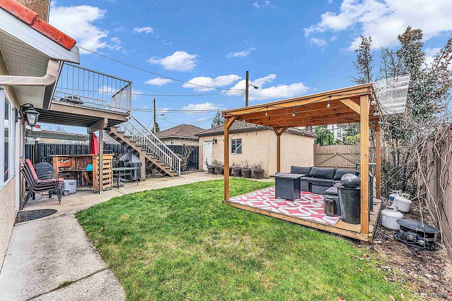 2808 Horley Street Vancouver, BC - 5