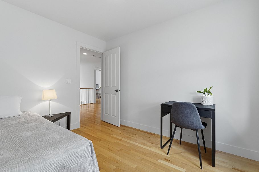 2761 E 53rd Avenue Vancouver, BC - 29