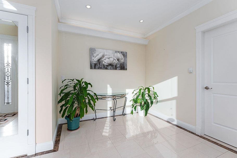 617 E 52nd Avenue Vancouver, BC - 6