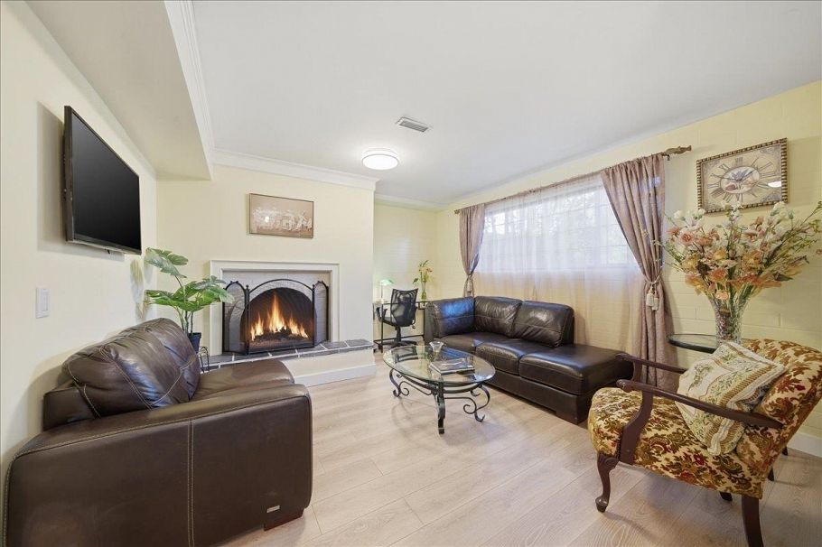 840 E 38th Avenue Vancouver, BC - 18