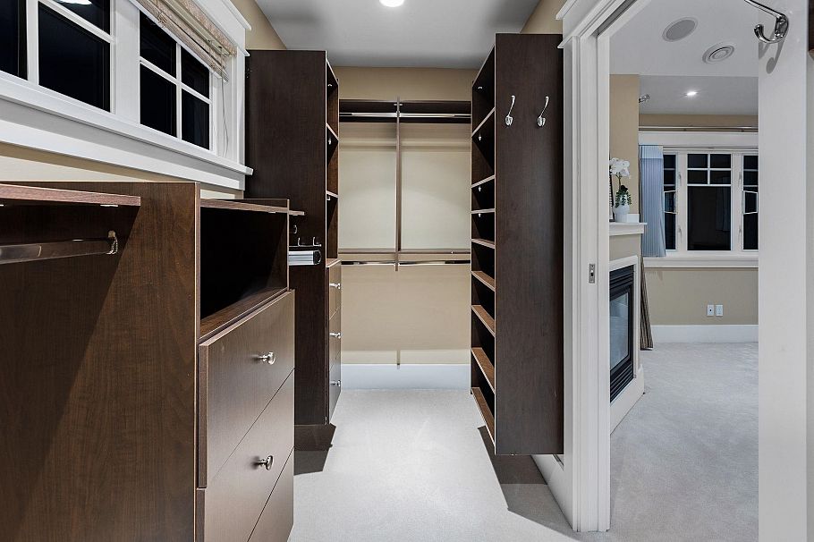 3895 W 23rd Avenue Vancouver, BC - 29