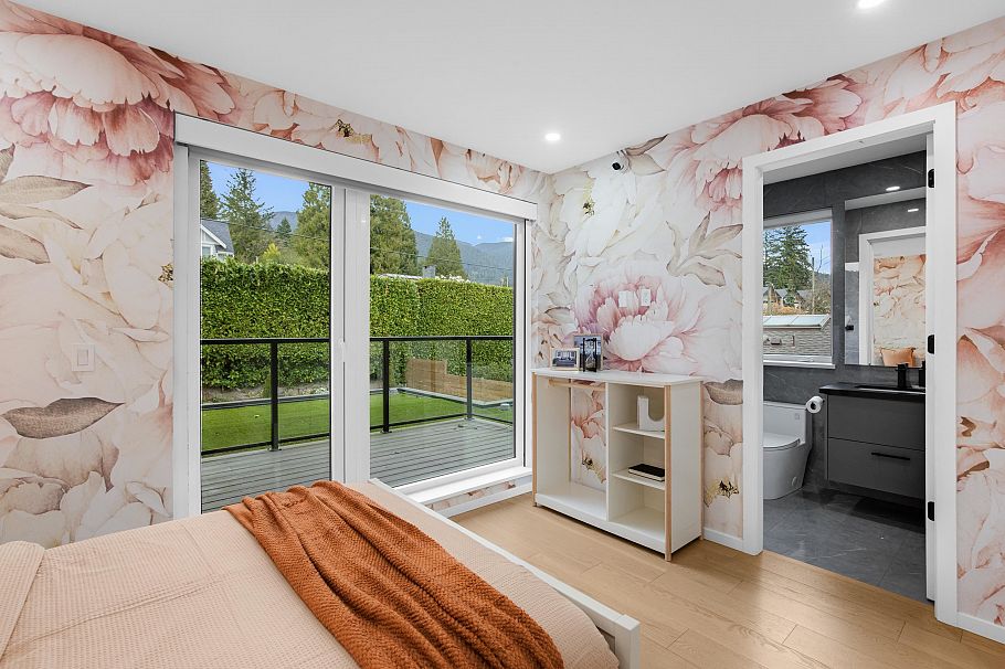 976 Melbourne Avenue North Vancouver, BC - 20