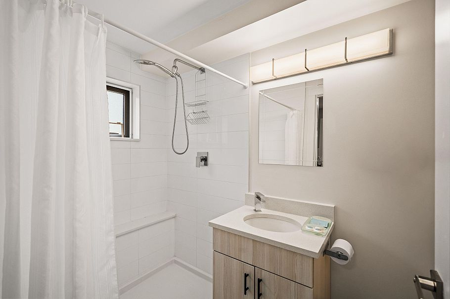 3128 Graveley Street Vancouver, BC - 25