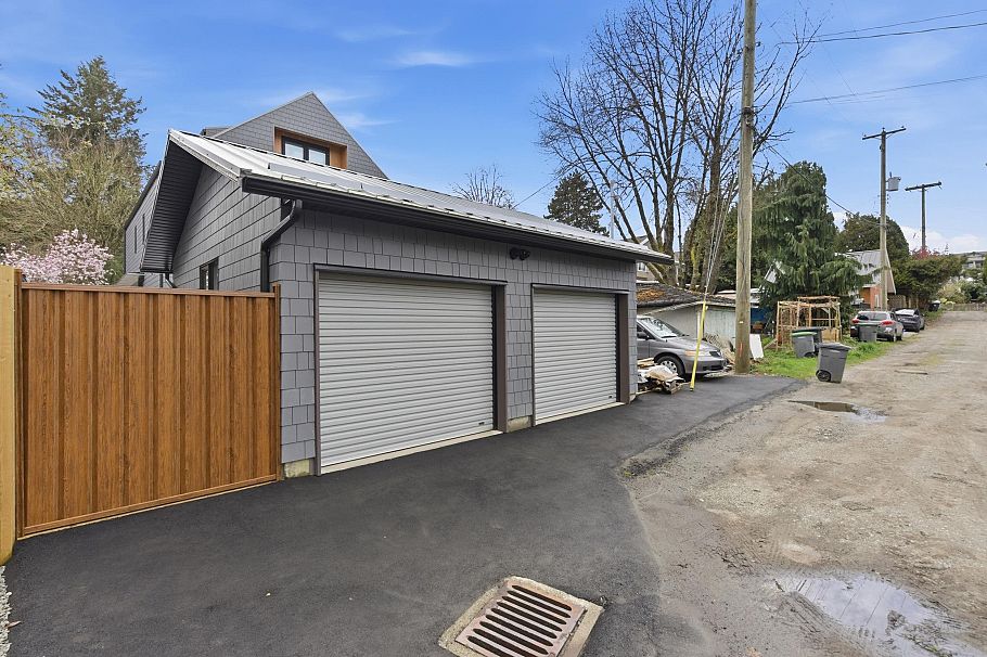 2 2091 E 20th Avenue Vancouver, BC - 34