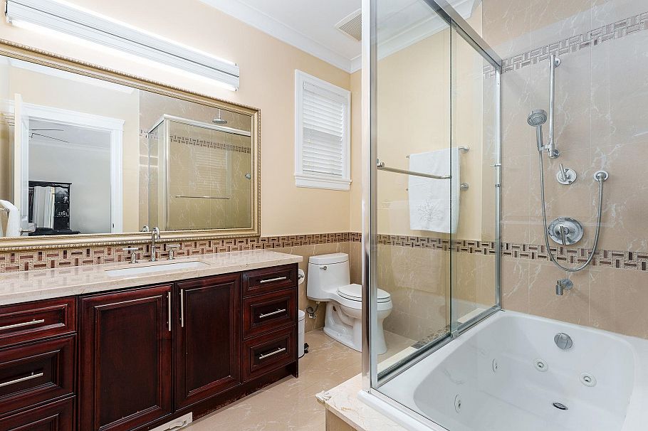 617 E 52nd Avenue Vancouver, BC - 18