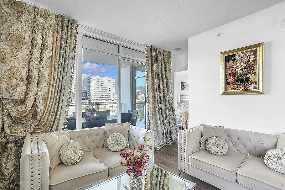 802 158 W 13th Street North Vancouver, BC - 12