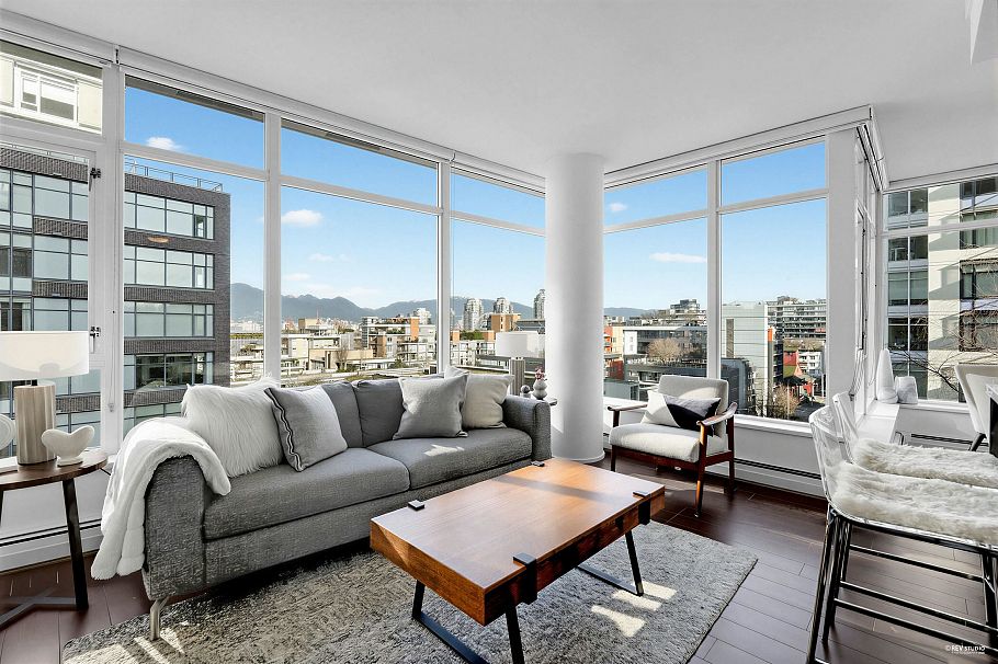 909 1708 Columbia Street Vancouver, BC - 4