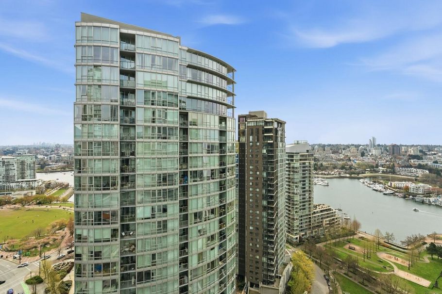 3106 1495 Richards Street Vancouver, BC - 1