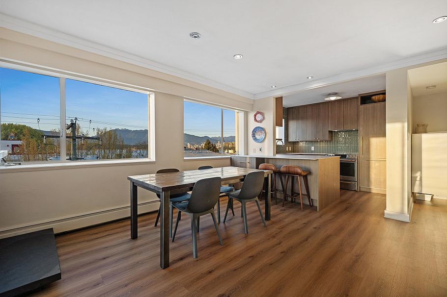 306 2469 Cornwall Avenue Vancouver, BC - 23