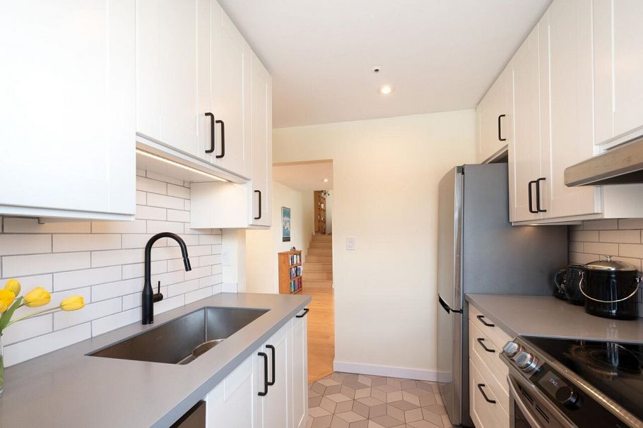 303 2215 Mcgill Street Vancouver, BC - 20