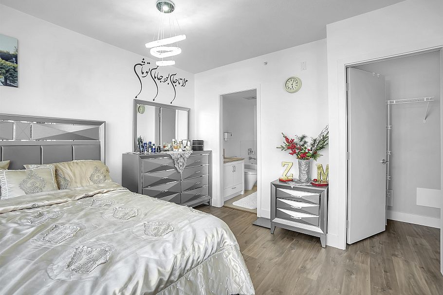 802 158 W 13th Street North Vancouver, BC - 30