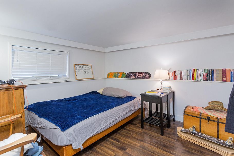 3086 W 2nd Avenue Vancouver, BC - 20