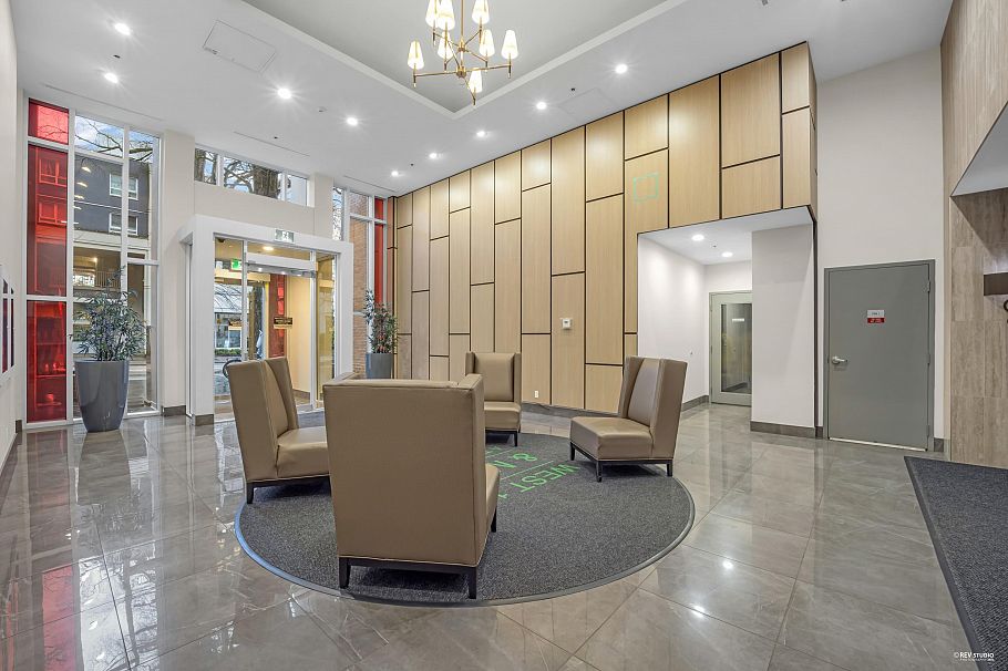 2063 W 10th Avenue Vancouver, BC - 20