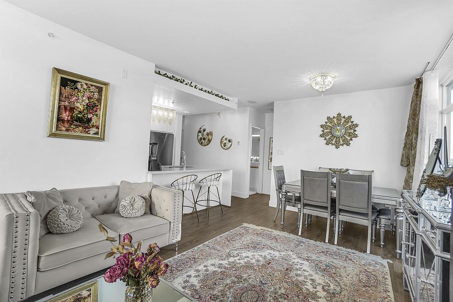 802 158 W 13th Street North Vancouver, BC - 9