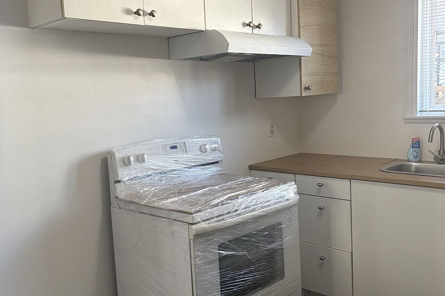 5892 Tyne Street Vancouver, BC - 32