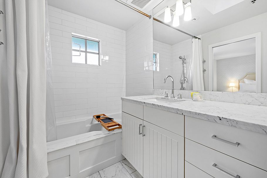 12 5880 Hampton Place Vancouver, BC - 29