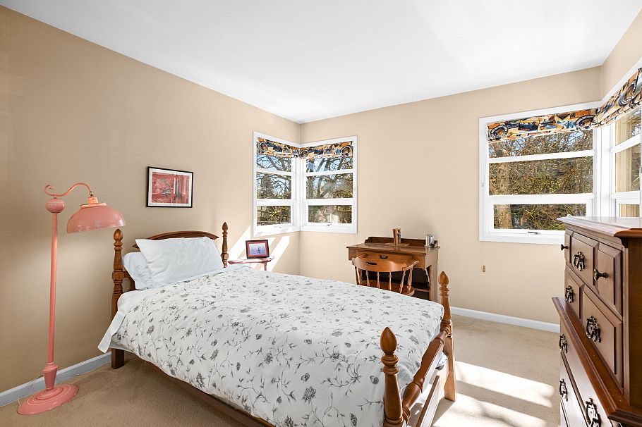 4367 W 15th Avenue Vancouver, BC - 30